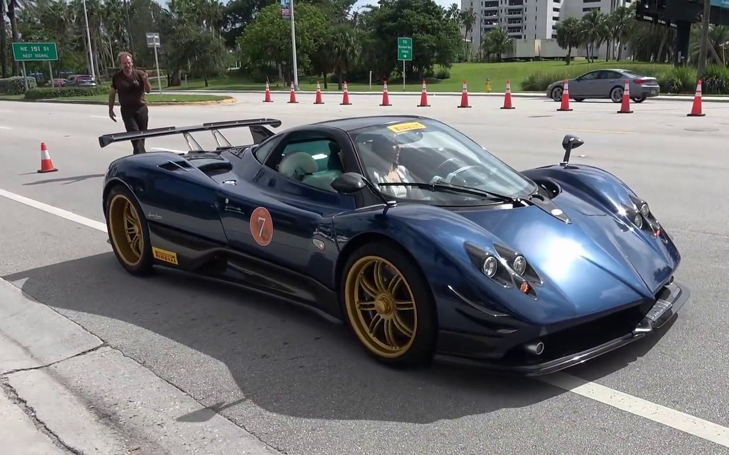 [图]【Pagani】帕加尼系列--交付现场震撼！