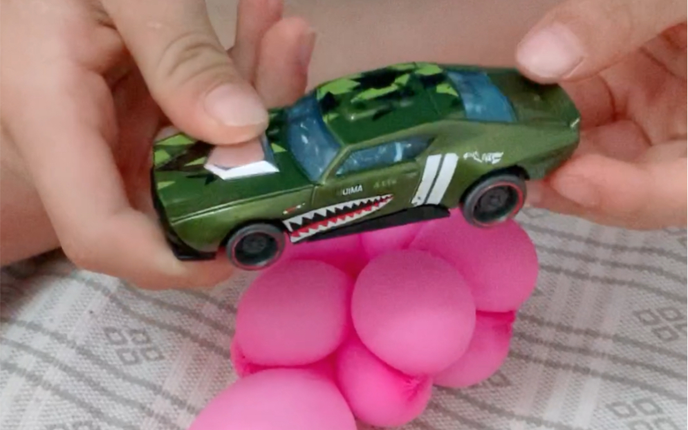 瓦娃胡测!风火轮鲨鱼涂装肌肉车muscle bound