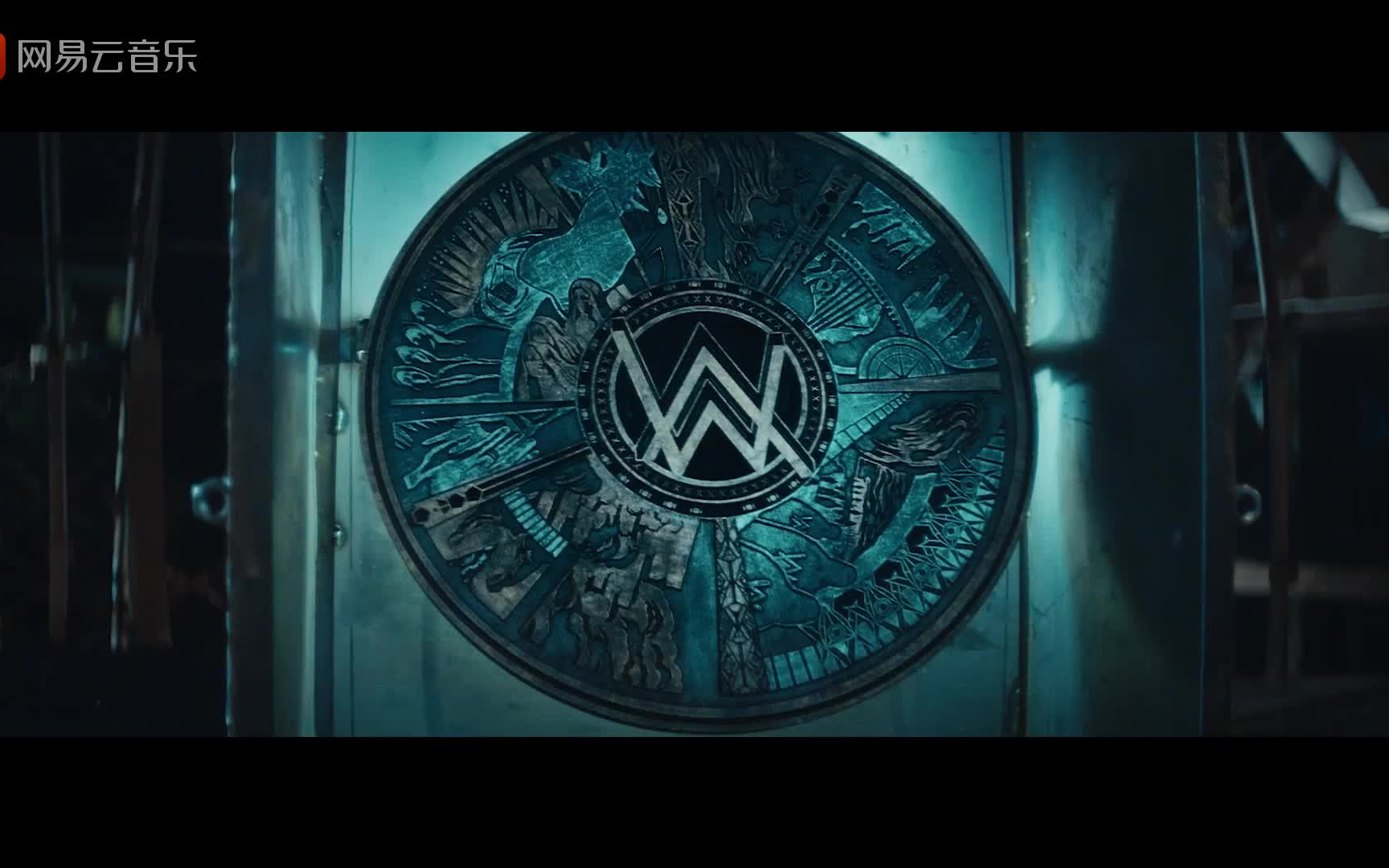 【1080p】alan walker新歌 all falls down官方mv科幻气息十足