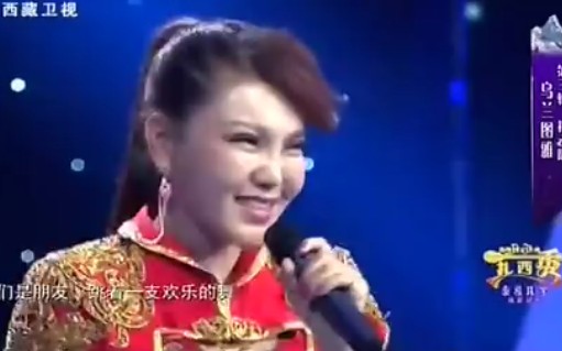 [图]蒙古族青年歌唱家乌兰图雅 现场演唱送你一首吉祥的歌 击破谣言