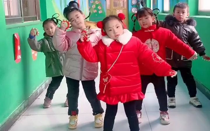 [图]幼儿舞蹈～过年啦 我们一起扭起来