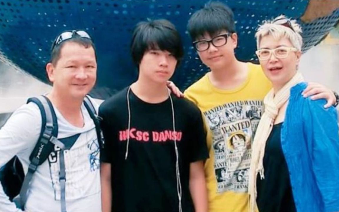 廖启智大儿子公开怀念爸爸追忆昔日温馨时光南极洲共度三周