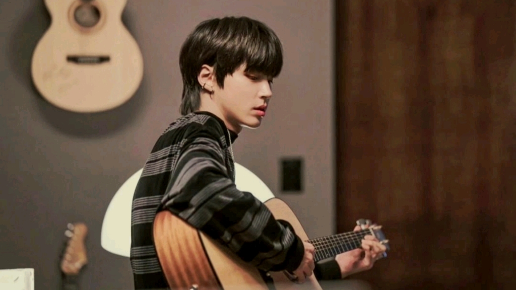 【黄寅烨】暖心校霸具子星x痞帅男神韩书俊,你更爱哪一个呢?