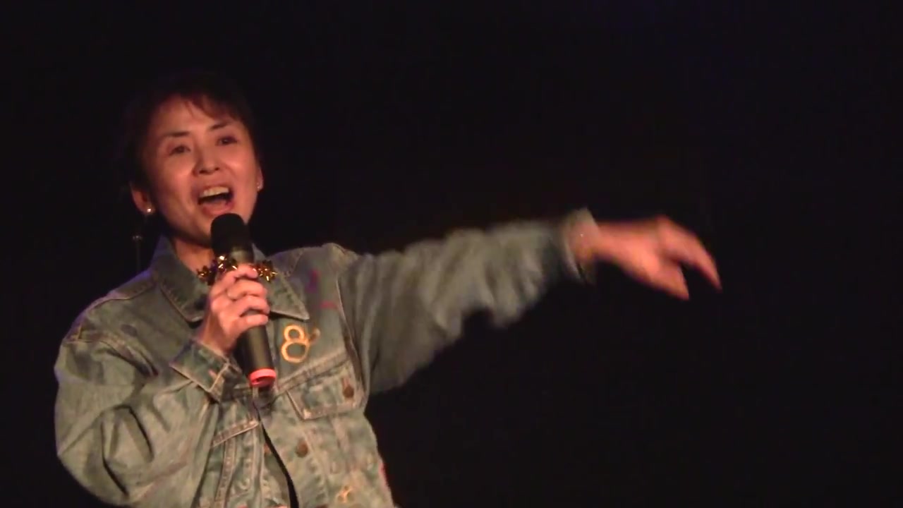 [图]老年版 微笑みの爆弾 马渡松子 幽游白书 OP LIVE