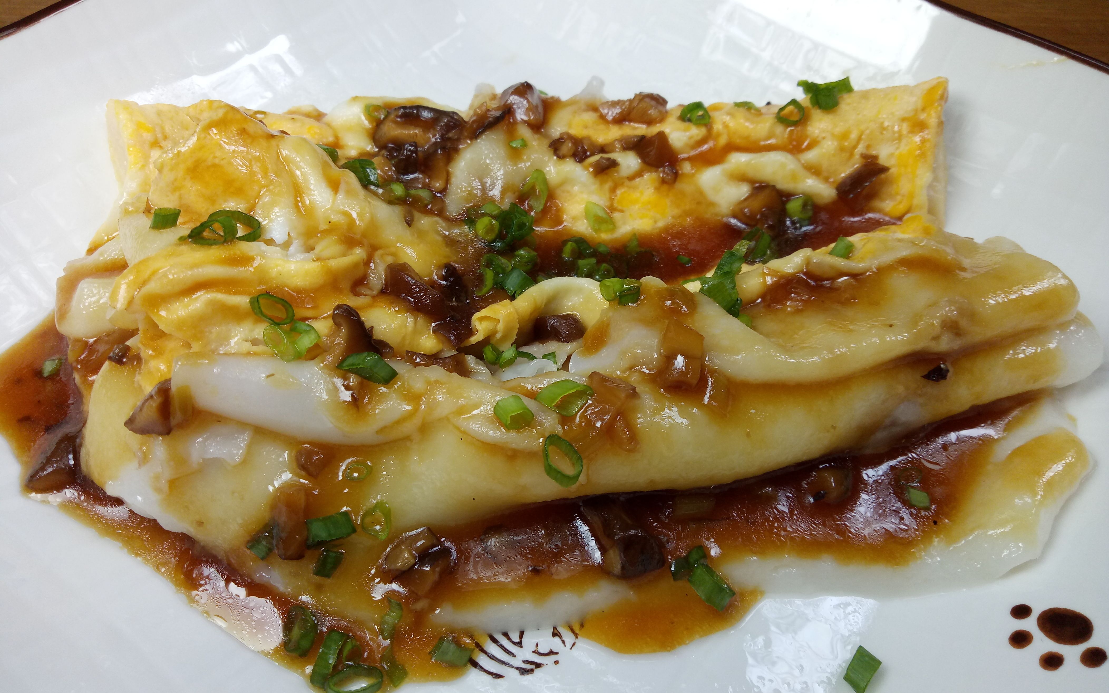 教你在家做广东早餐肠粉,这样做出的肠粉嫩滑有弹性,非常的好吃