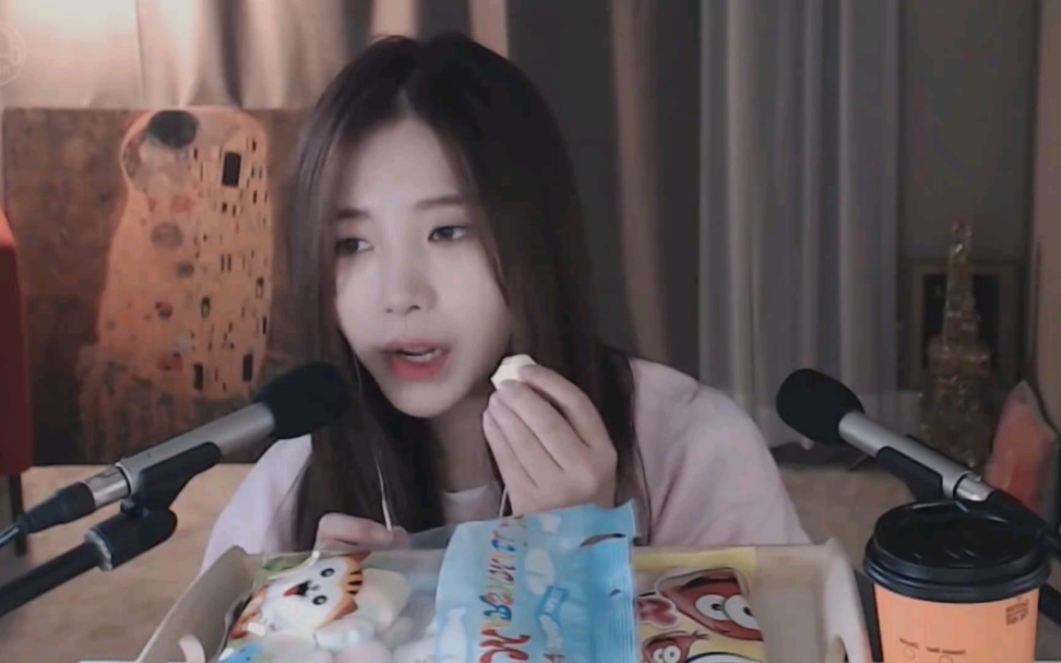 yoonying助眠棉花糖软糖咀嚼音无人声剪辑催眠放松减压