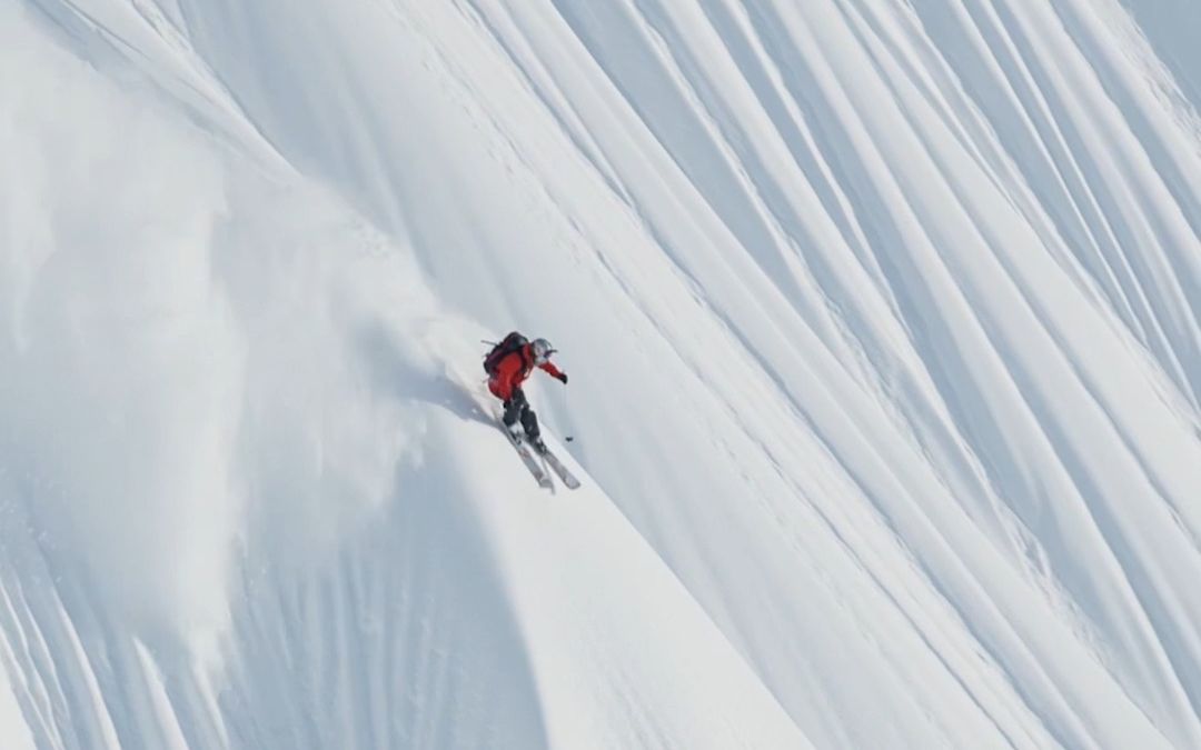 [图]奥地利红牛赞助滑手挑战极盗者“尾崎八项”高山雪崩野雪！