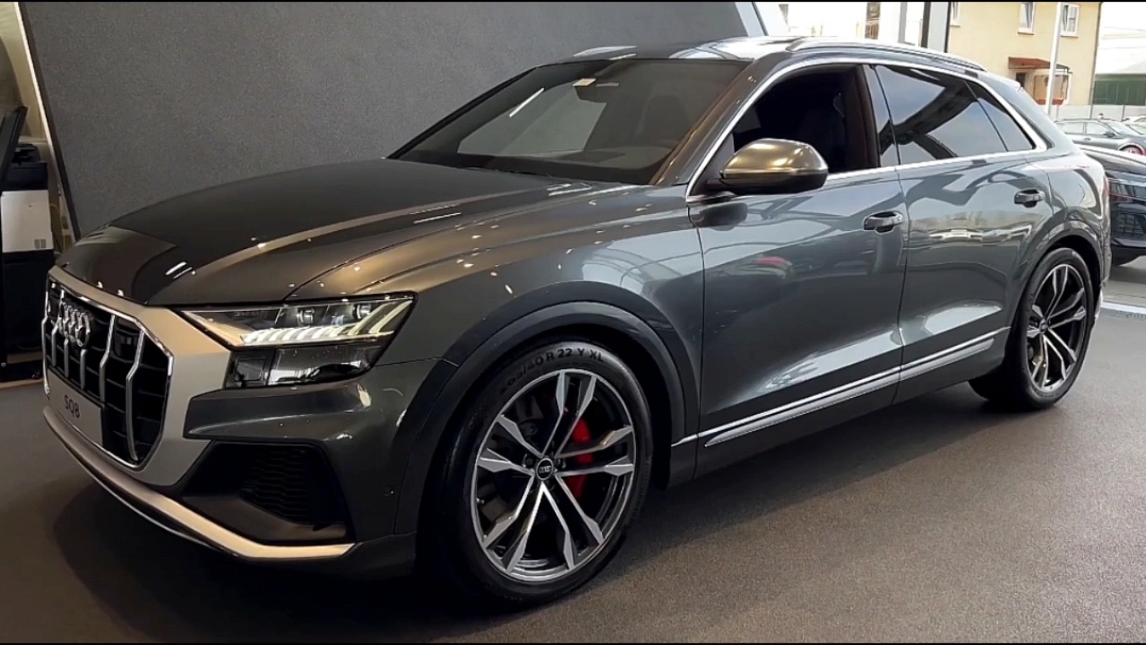 新车赏新,实拍2023款全新奥迪sq8内外部细节静态高清展示!太帅气了