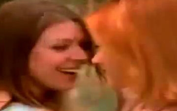 [图]Under Your Spell- Amber Benson (Buffy the Vampire Slayer, OM