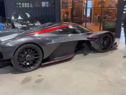 Download Video: 300万美元的稀世珍品：兰博基尼 Sesto Elemento 英国试驾