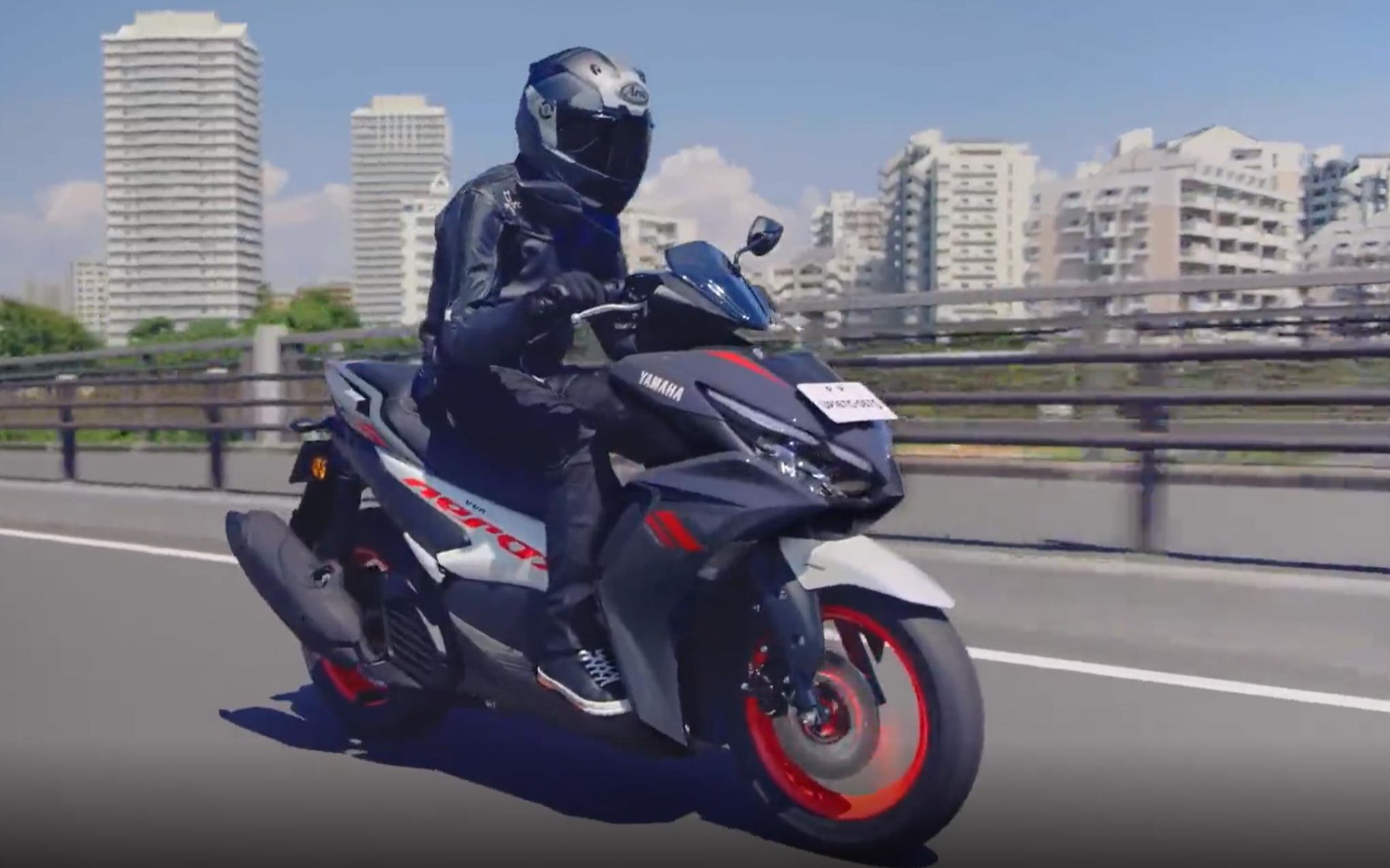 雅马哈nvx155跨界踏板即将登陆国内