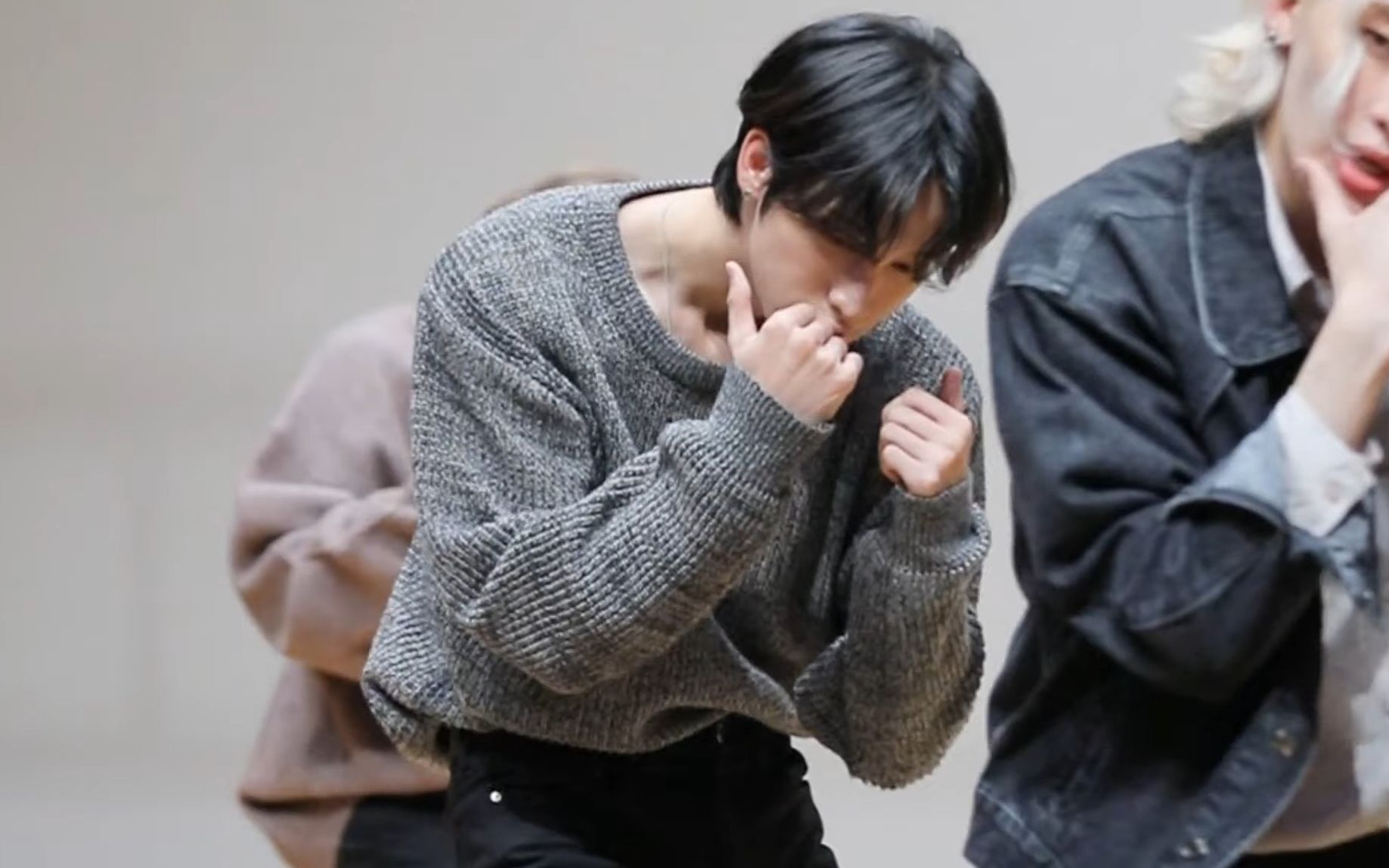 【郑煜缜gaslighting直拍】 220918 onlyoneof 签售会饭拍