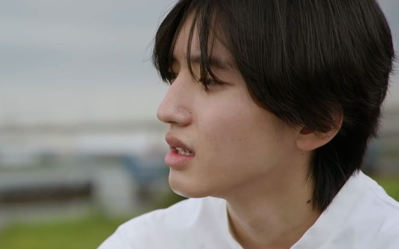 道枝骏佑# 第一次见到米七没有笑的采访_哔哩哔哩_bilibili