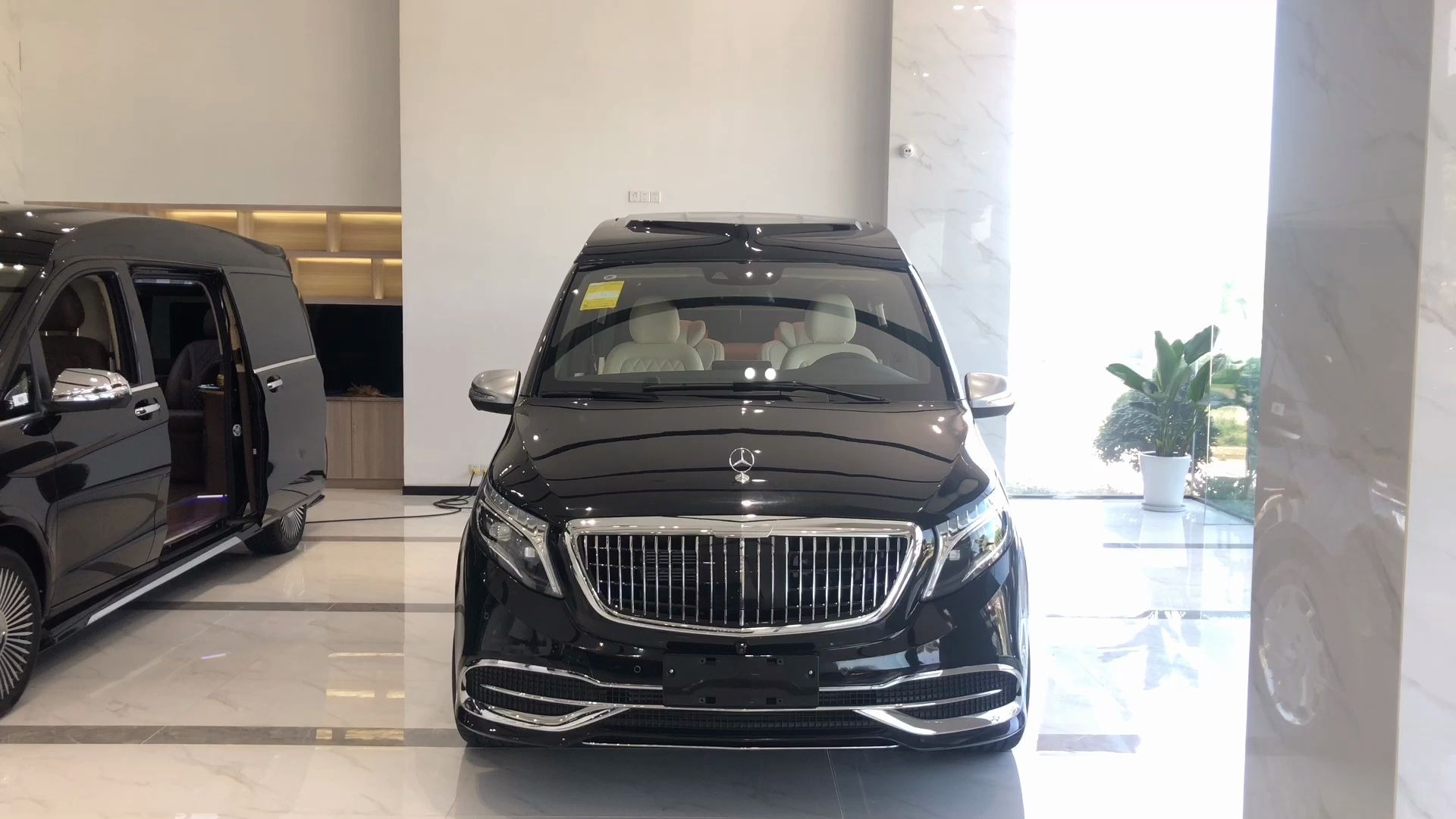 奔驰商务改装车vs880,在原有v260l的基础上升级改造