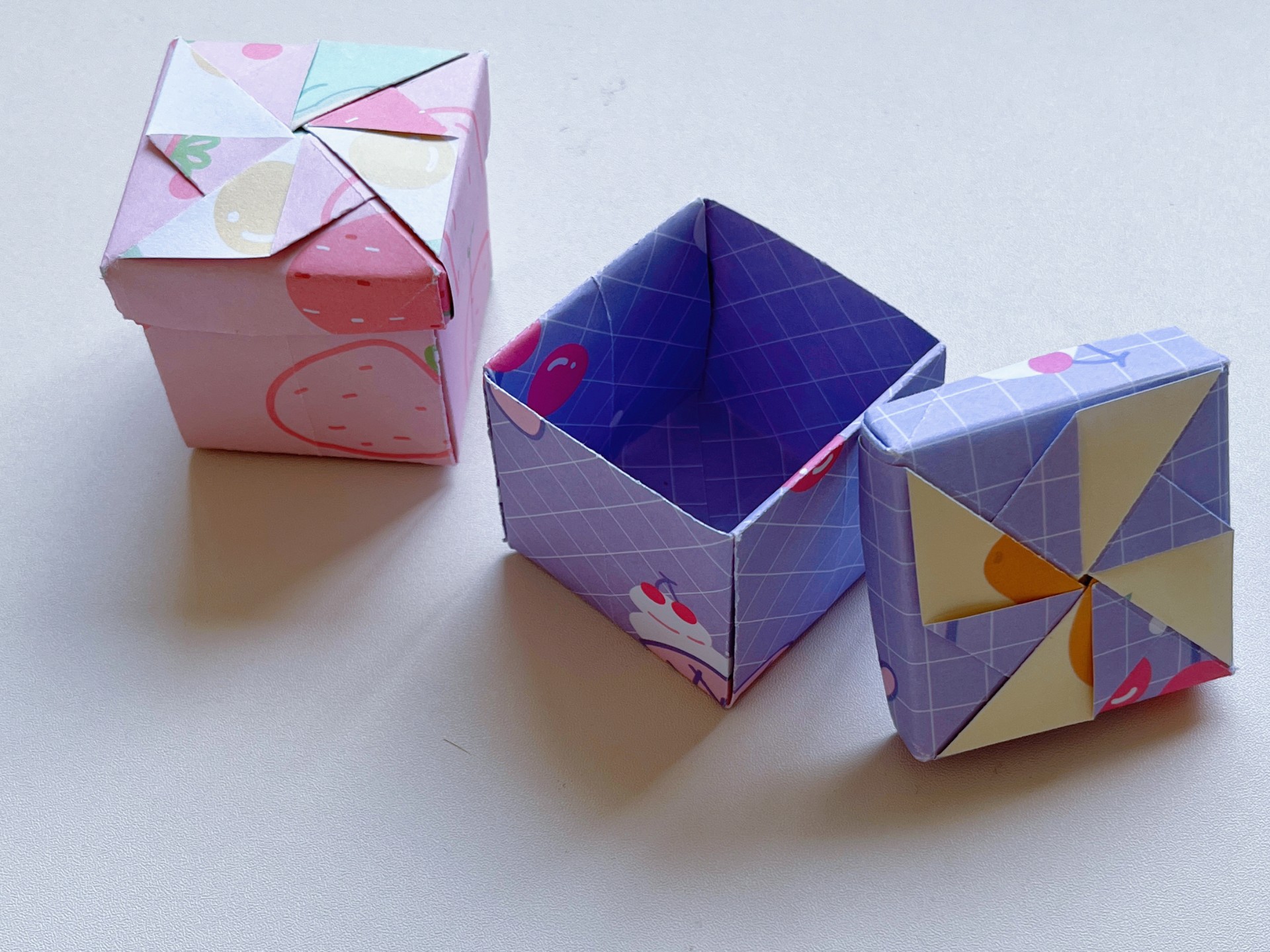 折纸教程,1分钟搞定非常实用的带盖桌面收纳盒,还可以用来当礼物盒哦!