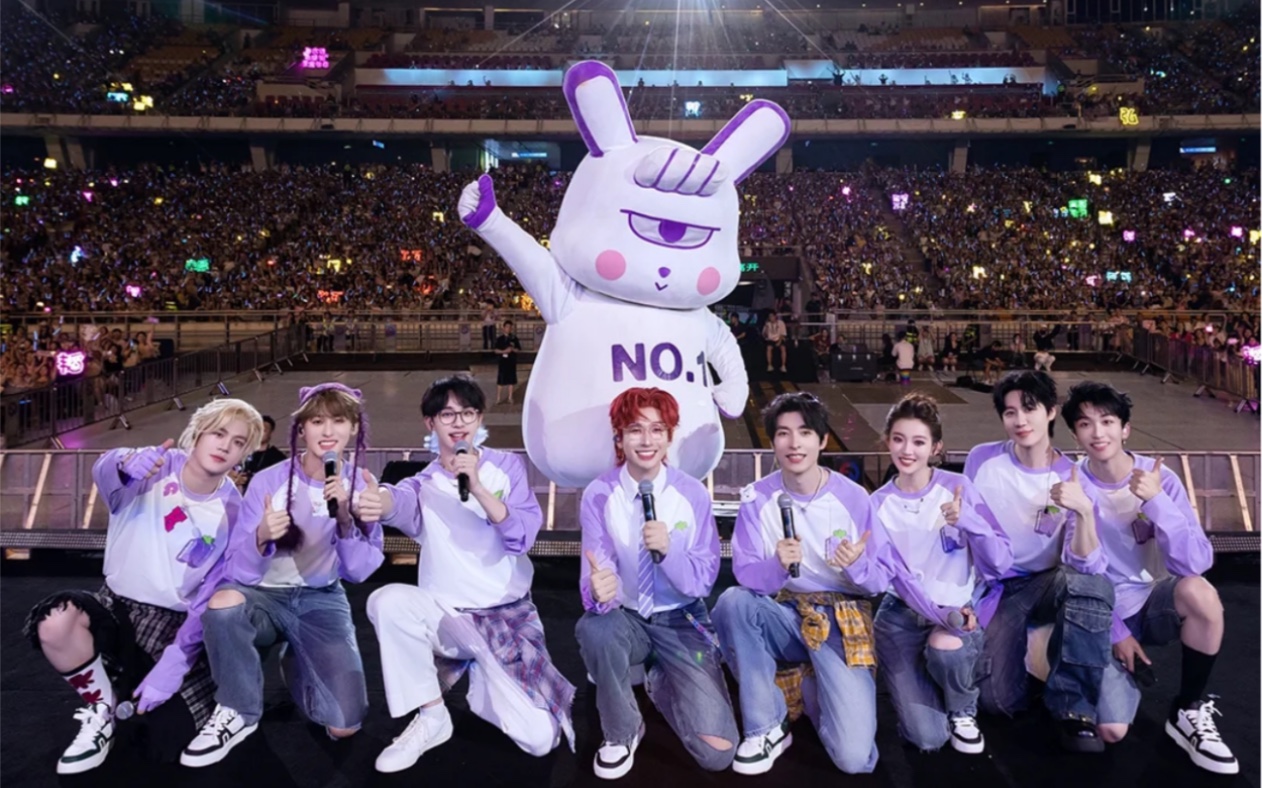 【南波万】合照前的自我介绍,终于听懂开场的介绍说的是啥了