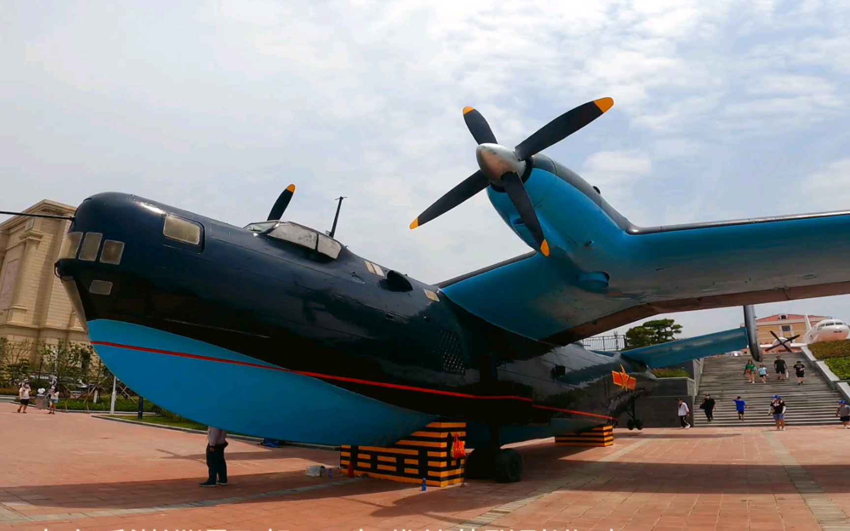 青岛海军博物馆一日游(2)飞机展示