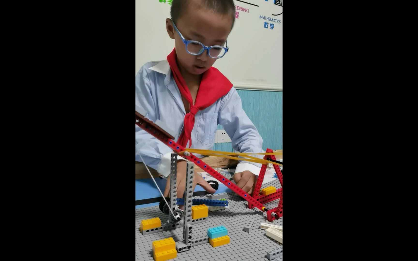 带活钩的投石机第三类杠杆