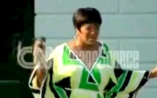 [图]【Patti Labelle- Wind Beneath My Wings】【白宫献唱】