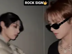 Download Video: 山鹤会tiktok 韩东旼 金云鹤 rock sign