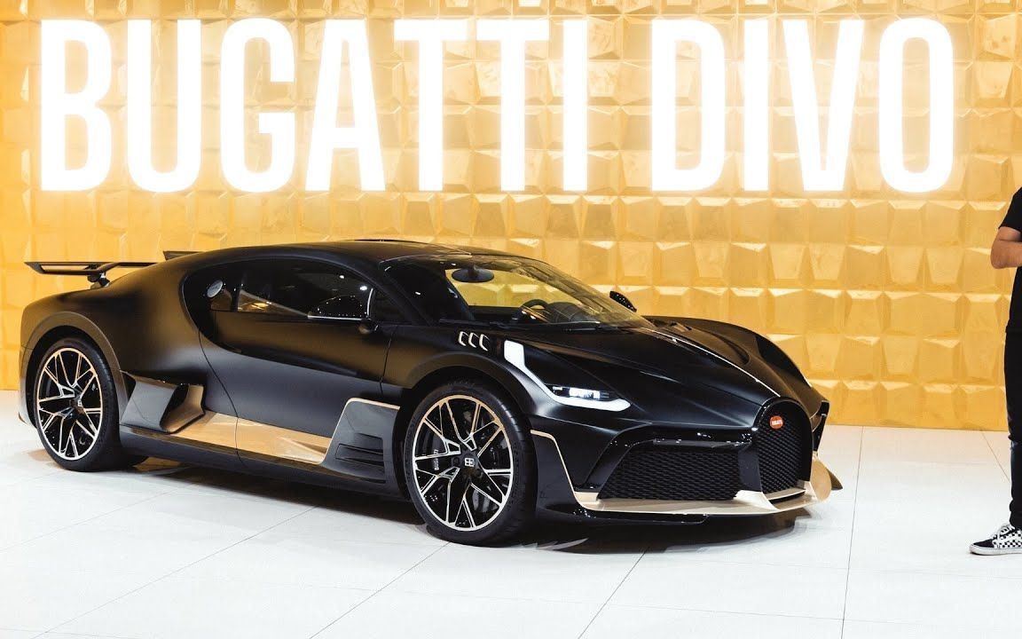 超过800万欧元的布加迪迪沃-粗暴的w16声音