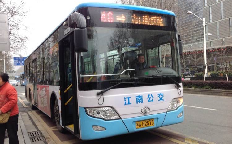 江南公园公交车图片