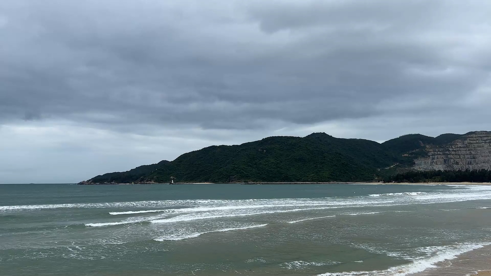 充电头网海南环岛旅游公路自驾之旅第二天:海口—万宁哔哩哔哩bilibili