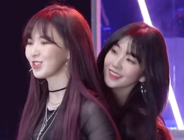this girl is mine(wendy &irene)