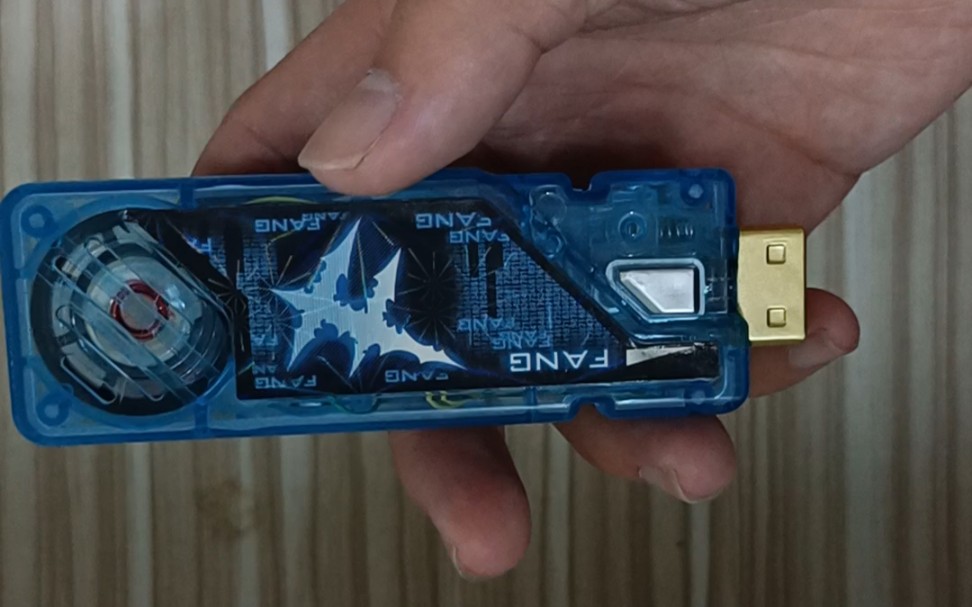 国产蓝色的獠牙记忆体,有台词,按三下必杀