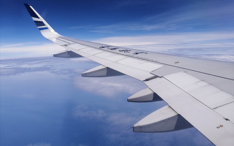 青岛航空a320沈阳桃仙国际机场起飞.