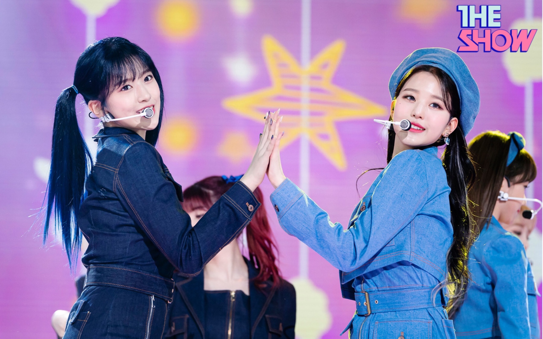 200225theshowizonespaceship舞台