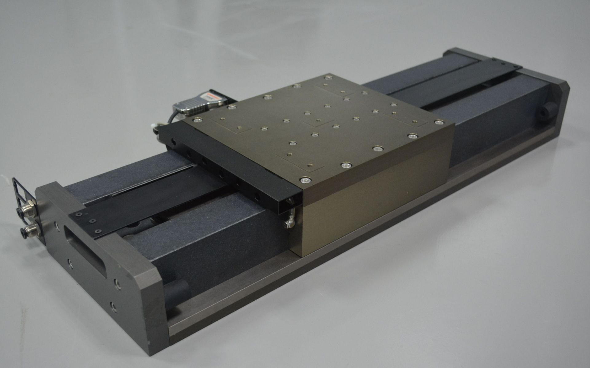 直线电机原理选型特点及其应用演示