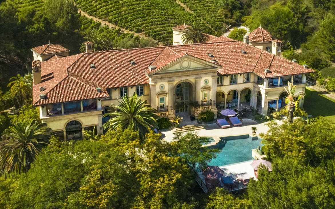 在洛杉矶比佛利山庄的一座意式风情豪宅75beverlyparklanebeverly