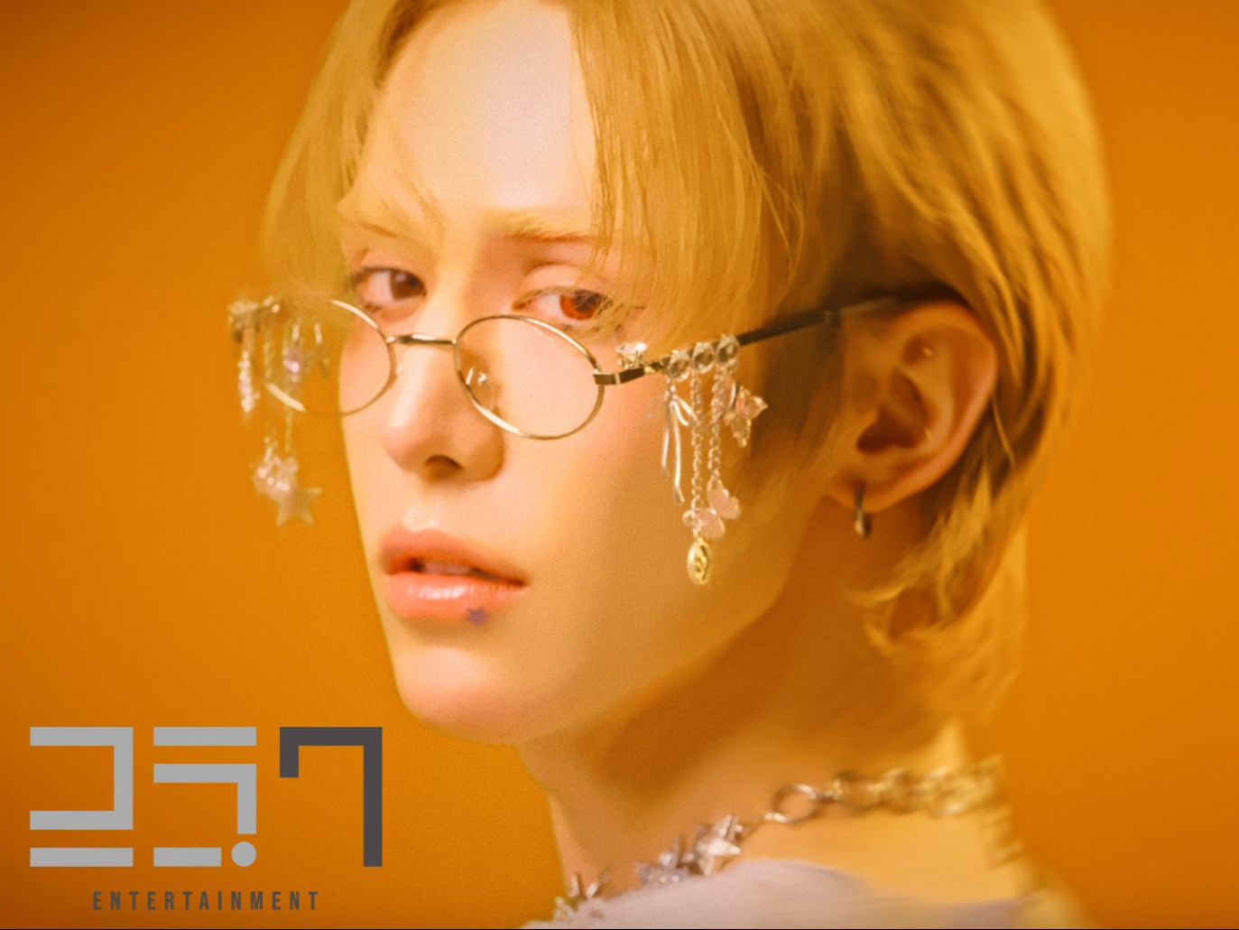 xlov 2nd single album