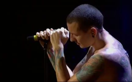 [图]Linkin Park - The Little Things Give You Away