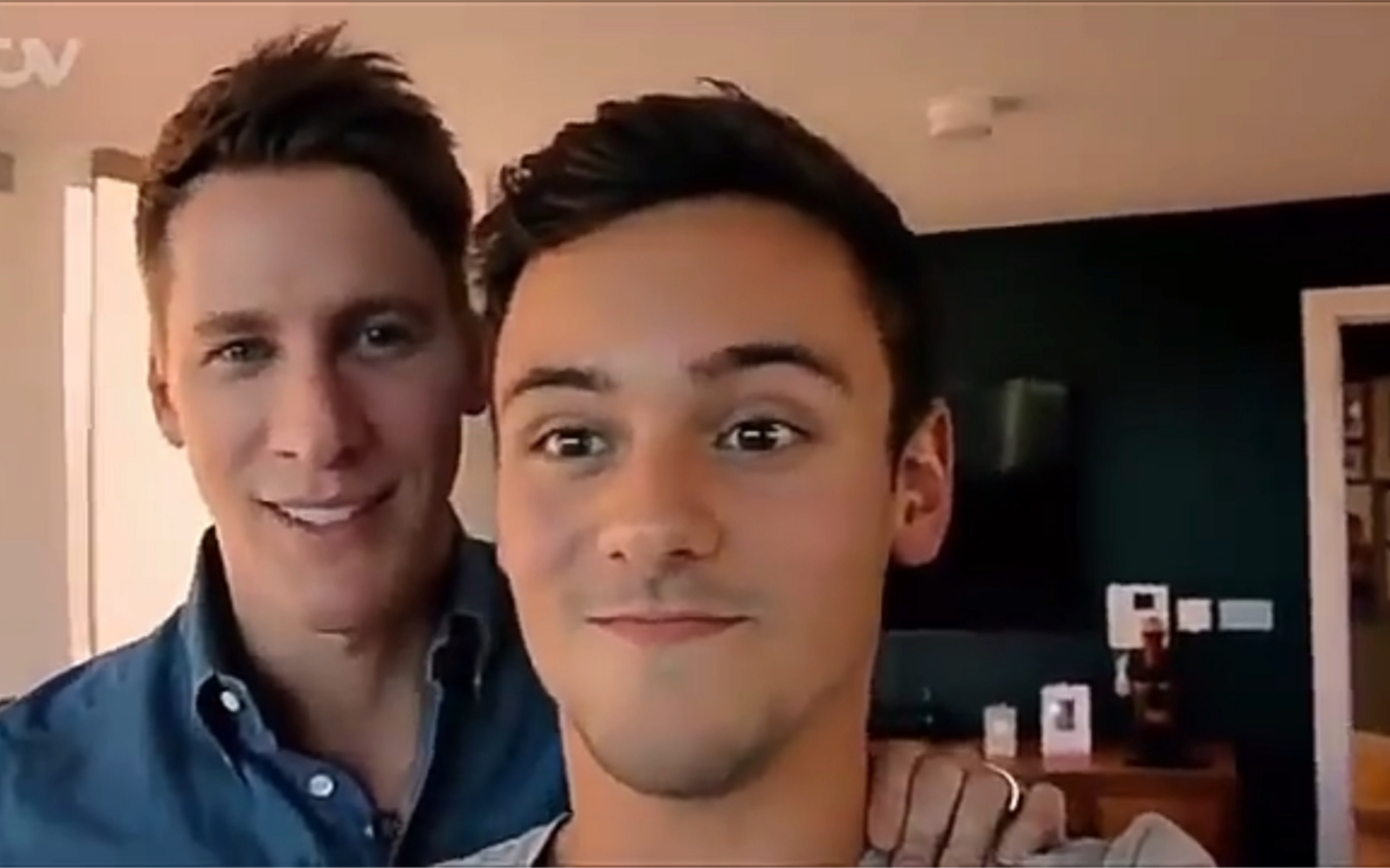 Tom Daley:考古:呆呆和兰兰2015年宣布订婚的甜蜜时刻哔哩哔哩bilibili