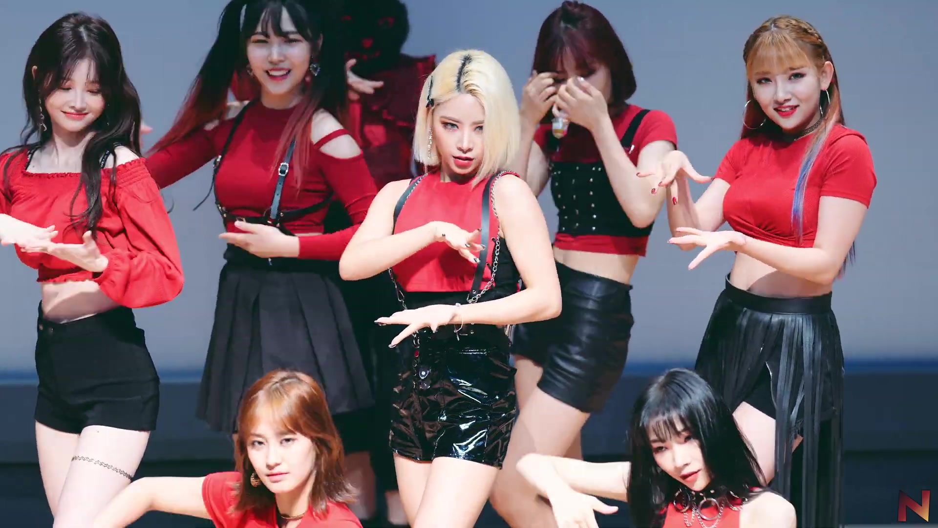 恩英(pinkfantasy) - fantasy 答谢/龙山签售会 190825_哔哩哔哩 (゜