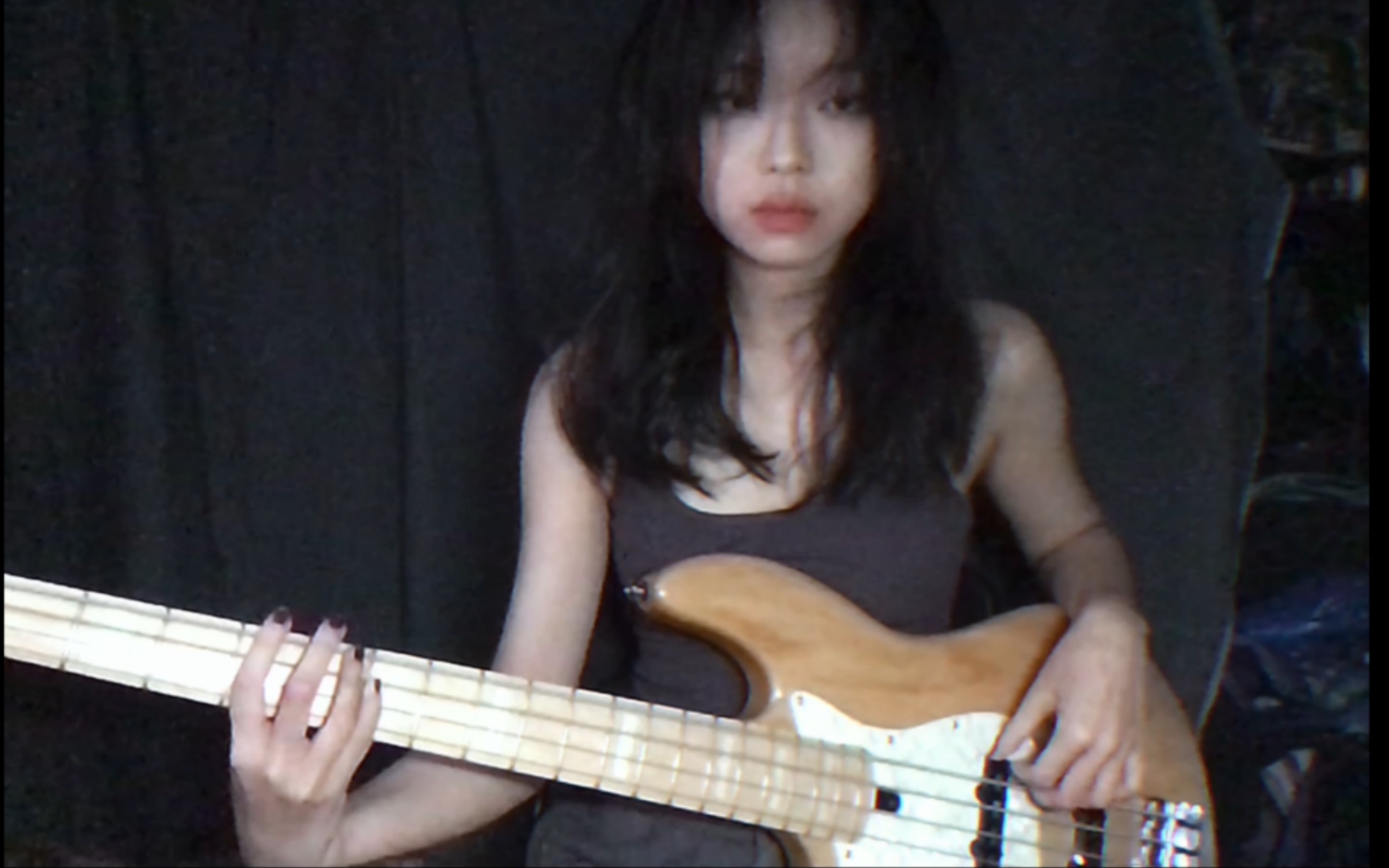 [图]东欧后朋克 клетке（阶梯）- Molchat Doma（Bass Cover）