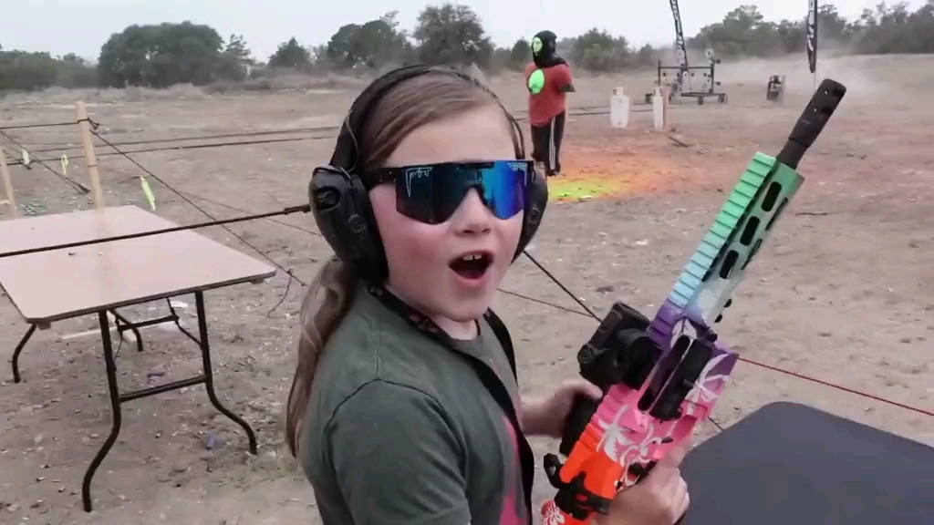 国外合法持枪打靶射击-ac-fun宇崎花-gun-哔哩哔哩视频