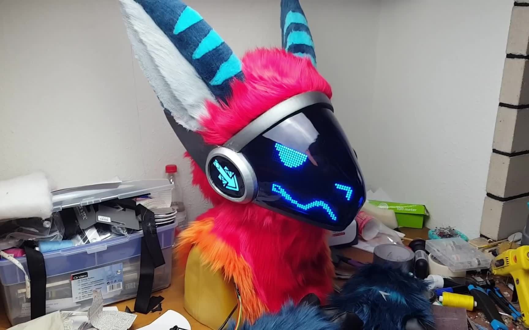 如何制作protogen电子兽装?国外专业工作室手把手教学视频