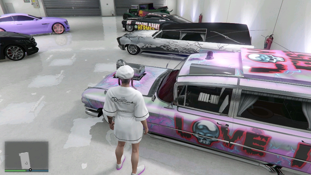 改了两辆万圣节的鬼车.有稀有涂装和稀有车牌.喜欢的给个支持.谢谢