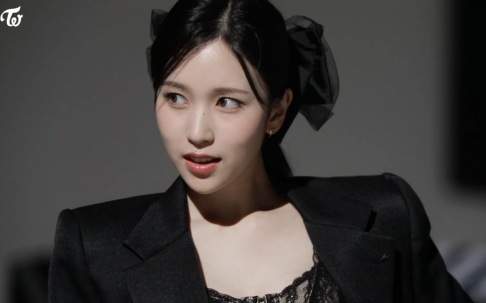 暗黑性感名井南,脸在江山在