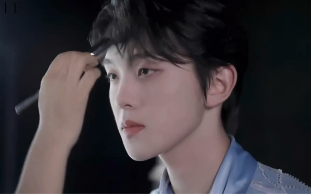 张星特二公幕后冒险纪录片张星特露额头睁开眼好帅