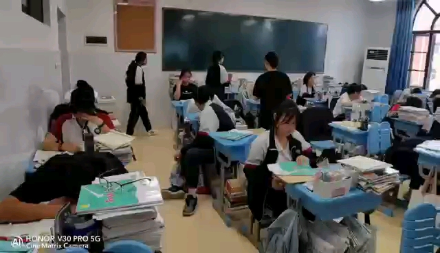 全封闭学校的课间哔哩哔哩bilibili