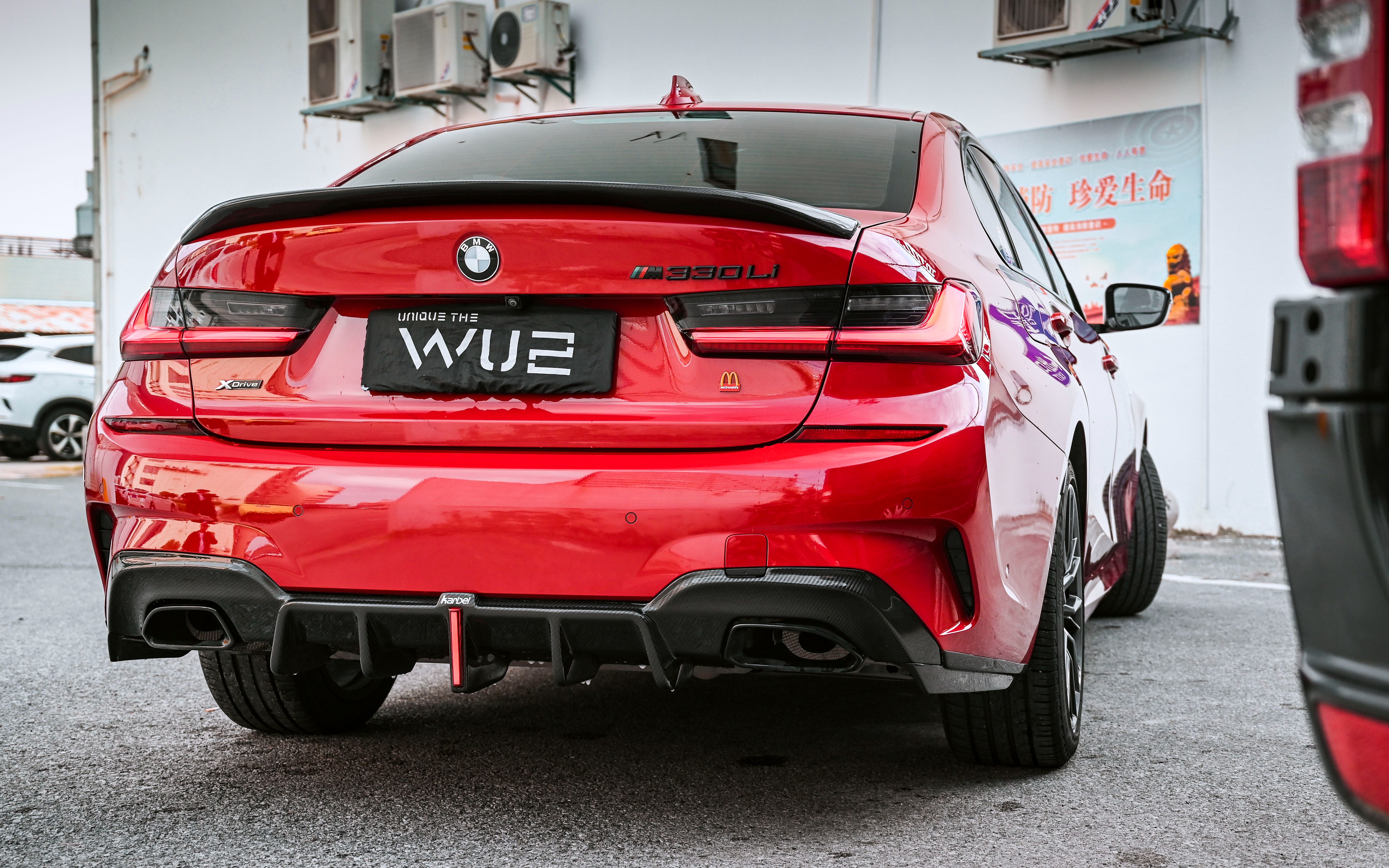 苏州无二汽车丨宝马3系升级卡布尔碳纤维后唇