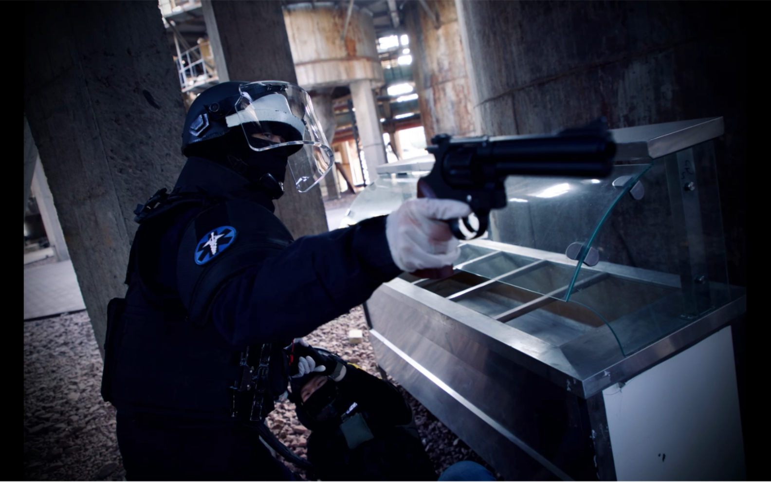 【彩虹六号】doc外景cos