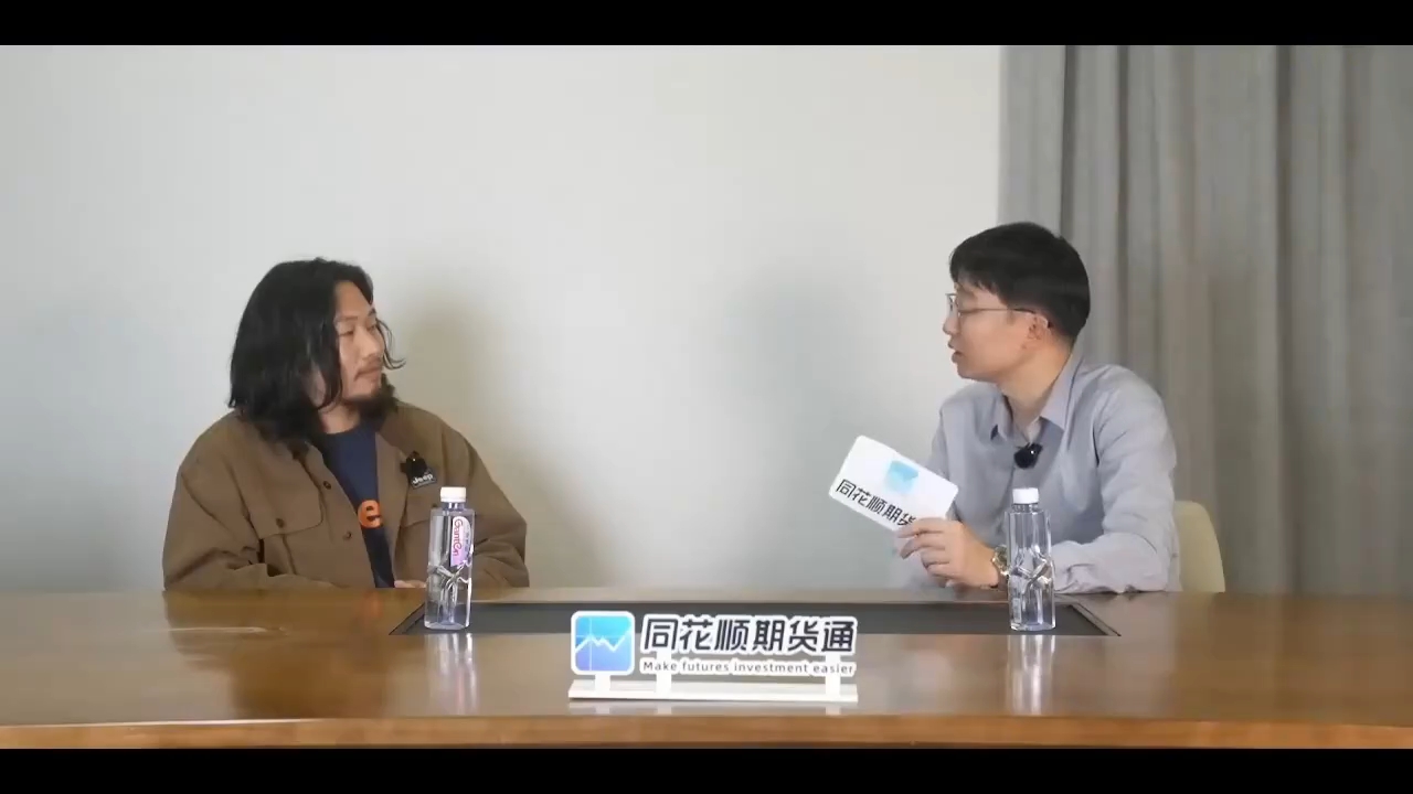 专访2025年全国期货实盘大赛轻量组冠军“吾剑”，90%胜率策略，不败神话的采访！