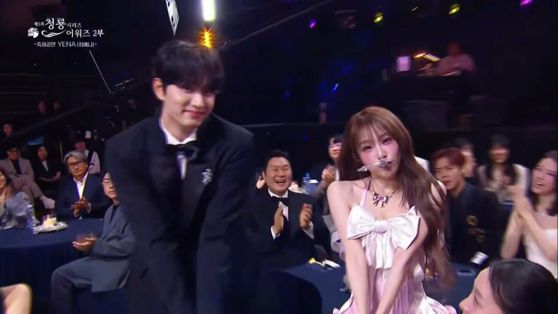 因为太好笑在推特实时万赞万转的青龙舞蹈挑战 刘在石 金载原封面