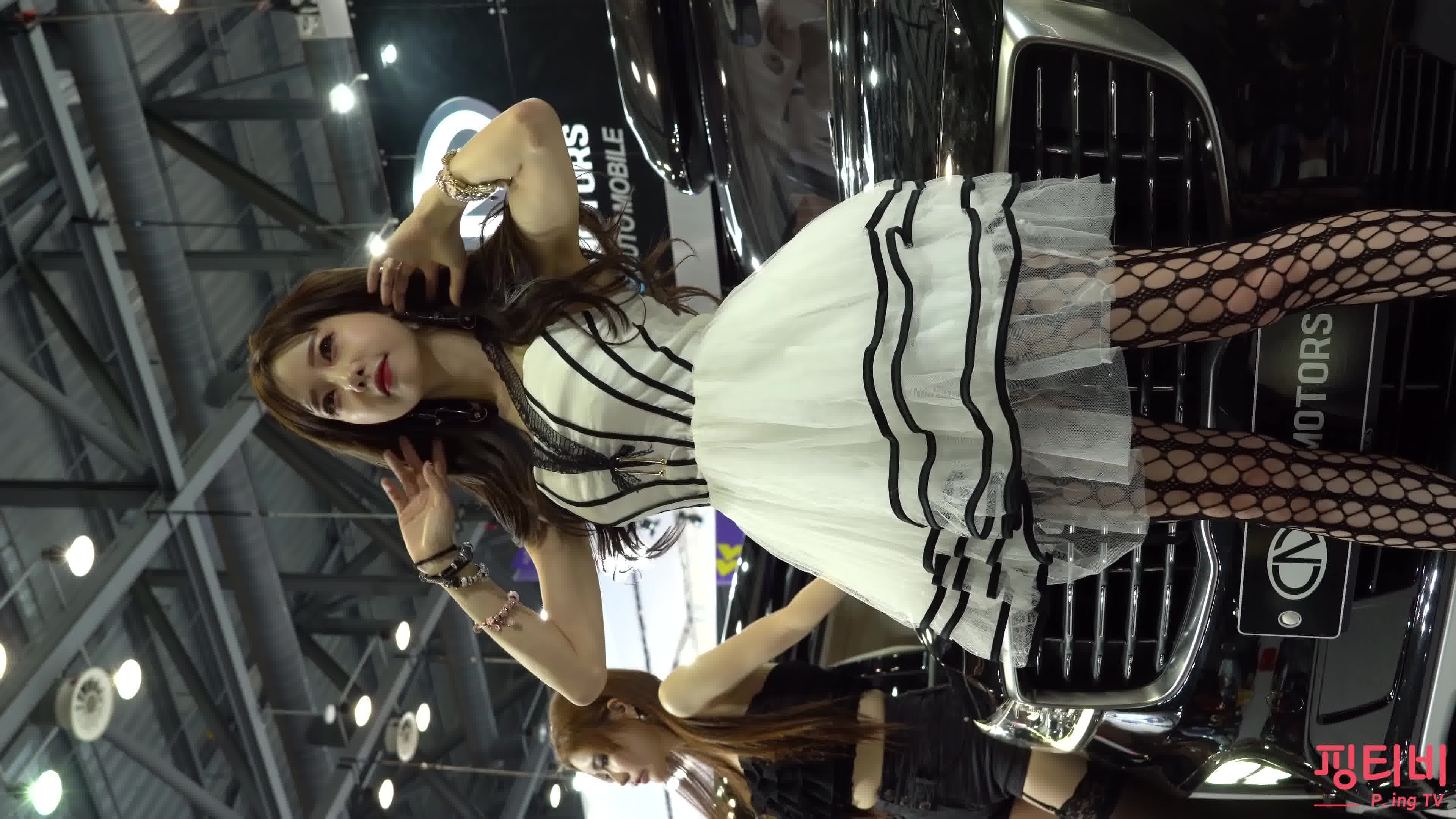 2019首尔车展 韩敏英白裙 4k