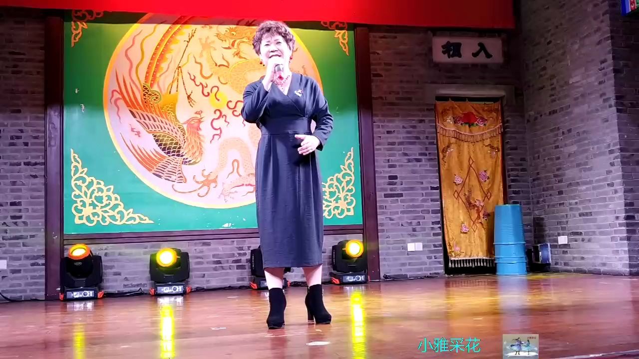 [图]这位大姐唱的歌曲《你家在哪里》；款款深情，浑厚大气